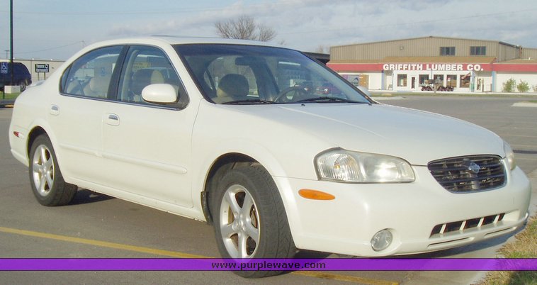 image for item 3510 2000 Nissan Maxima