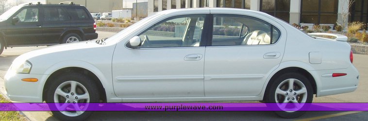 image for item 3510 2000 Nissan Maxima