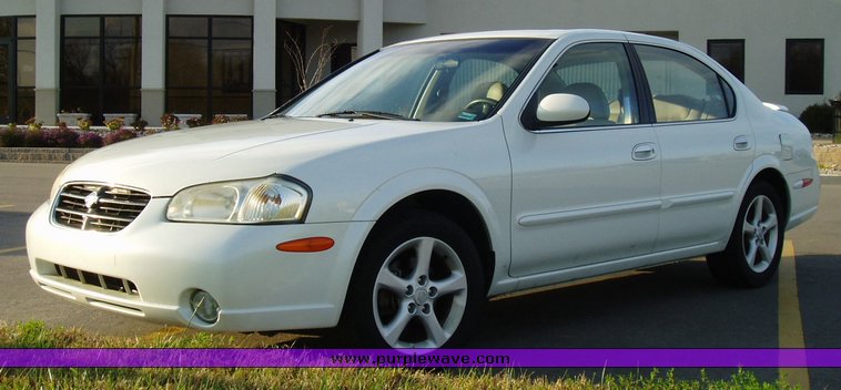 image for item 3510 2000 Nissan Maxima