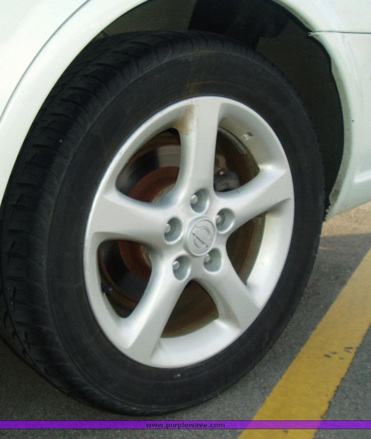 image for item 3510 2000 Nissan Maxima