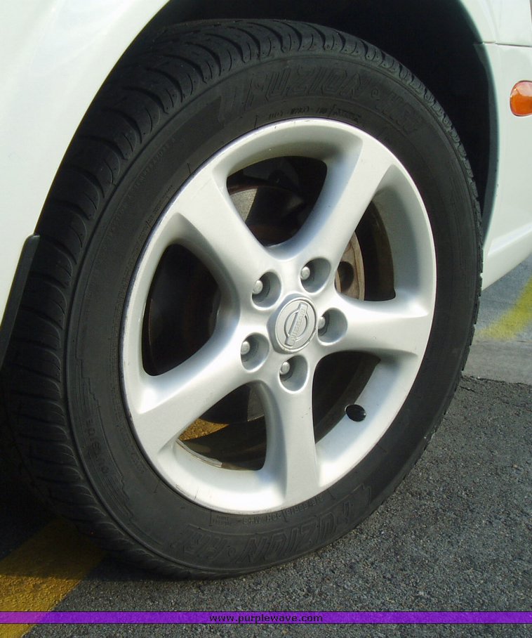 image for item 3510 2000 Nissan Maxima