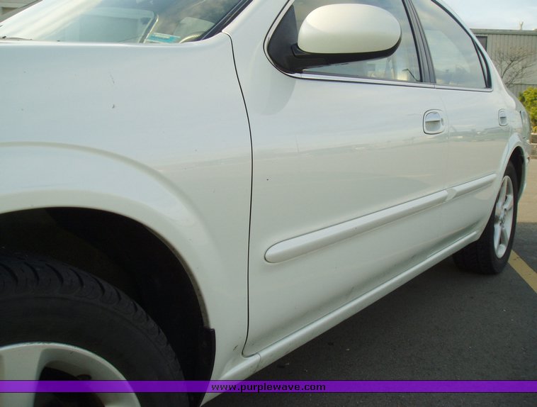 image for item 3510 2000 Nissan Maxima