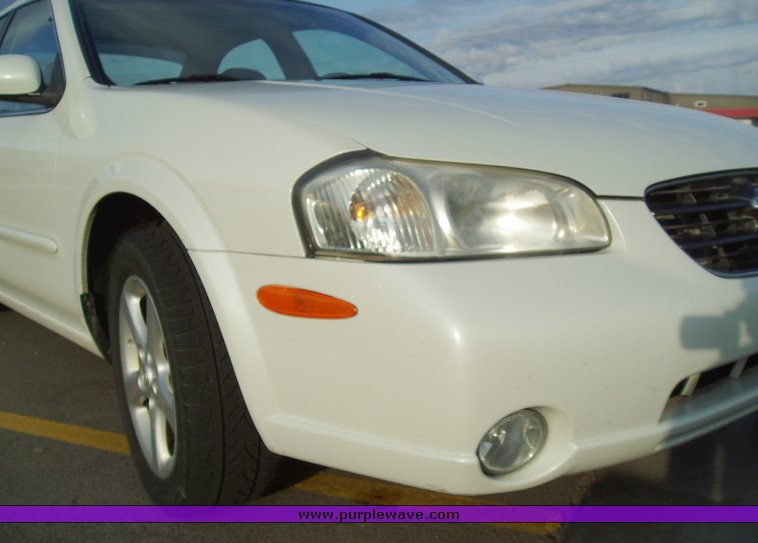 image for item 3510 2000 Nissan Maxima