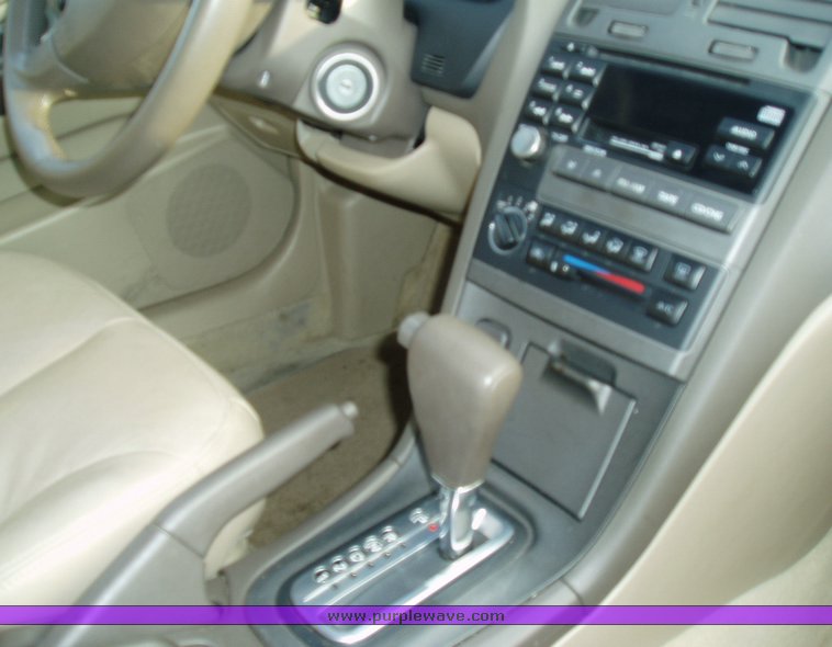 image for item 3510 2000 Nissan Maxima