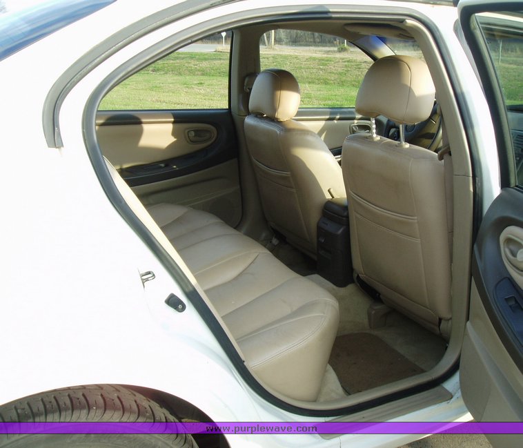 image for item 3510 2000 Nissan Maxima