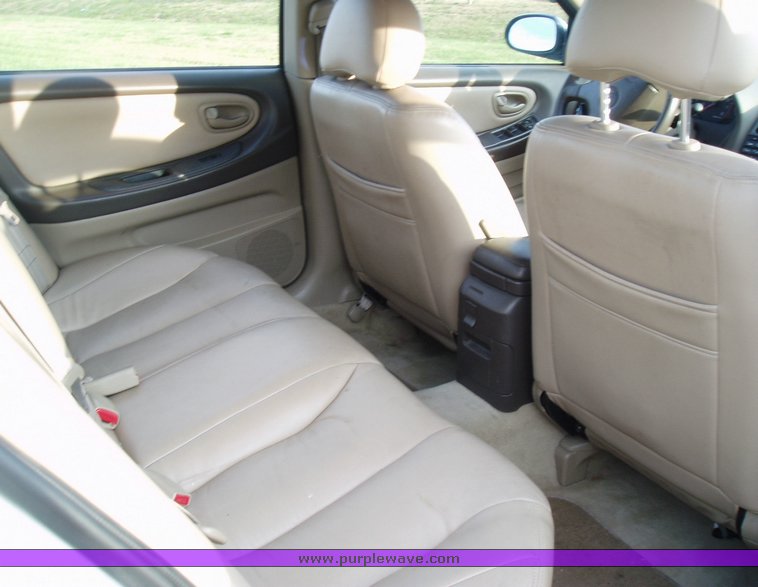 image for item 3510 2000 Nissan Maxima