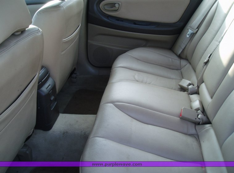 image for item 3510 2000 Nissan Maxima