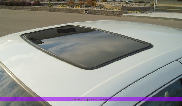 image for item 3510 2000 Nissan Maxima