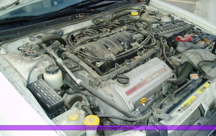 image for item 3510 2000 Nissan Maxima