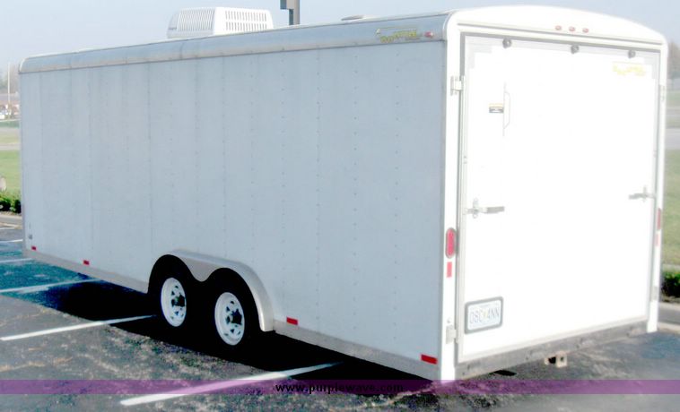 image for item 3975 2005 Doolittle 25' enclosed trailer