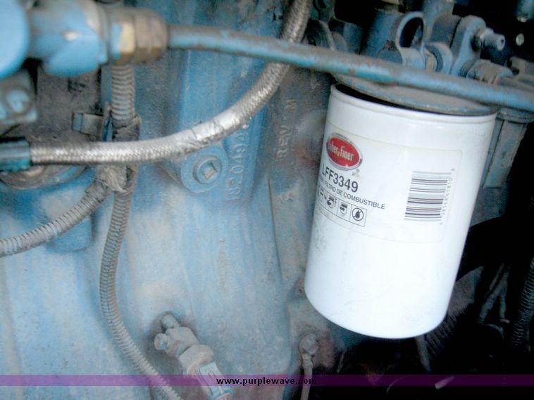 image for item 3978 2000 International Series 4700 box truck