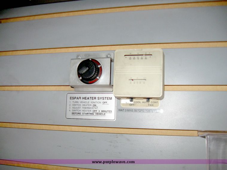 image for item 3978 2000 International Series 4700 box truck