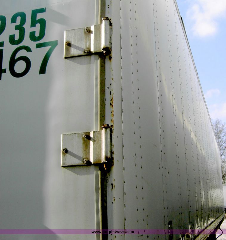 image for item 4246 1988 Pine dry van trailer