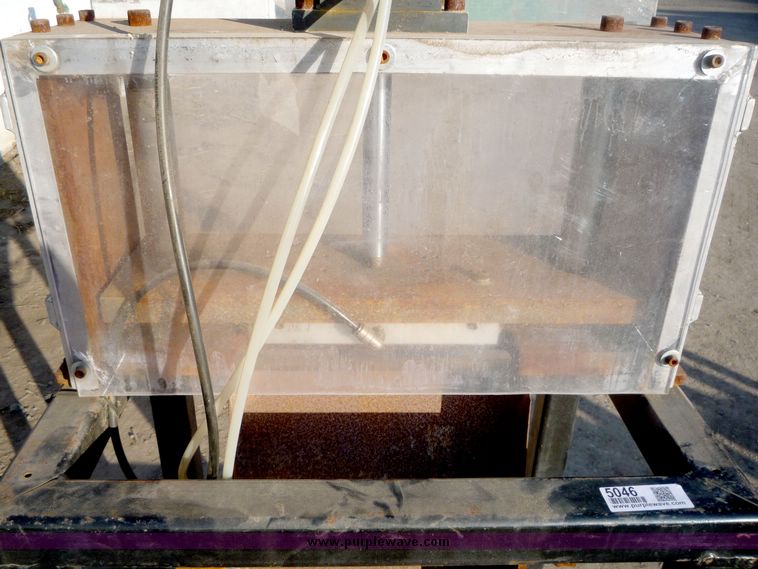 image for item 5046 Pneumatic press