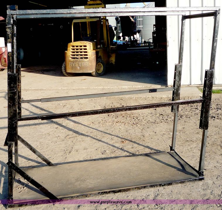 image for item 5047 Grooming chute