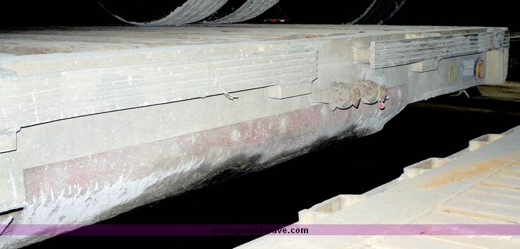 image for item 5050 1996 Reinke flat bed trailer