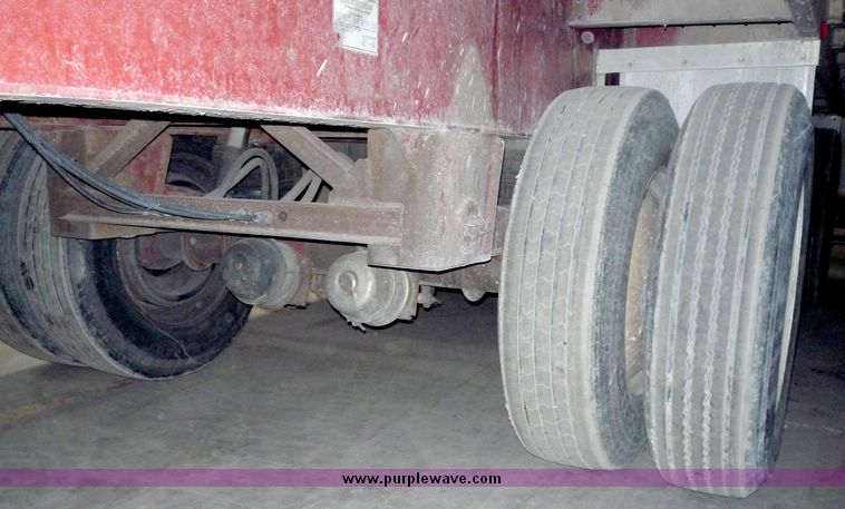 image for item 5050 1996 Reinke flat bed trailer