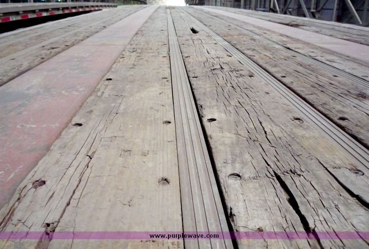 image for item 5052 1996 Reinke flat bed trailer