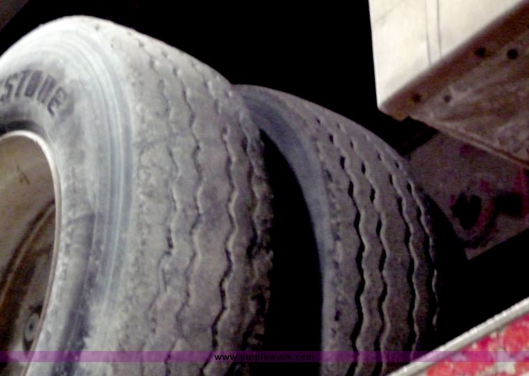 image for item 5052 1996 Reinke flat bed trailer