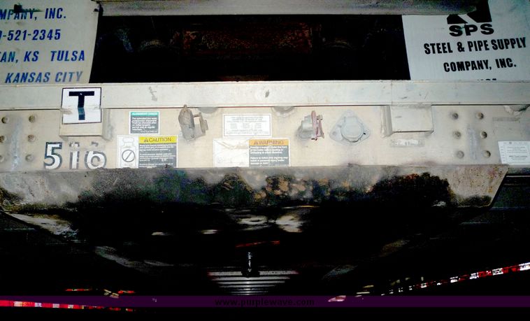 image for item 5054 1996 Wilson flat bed trailer