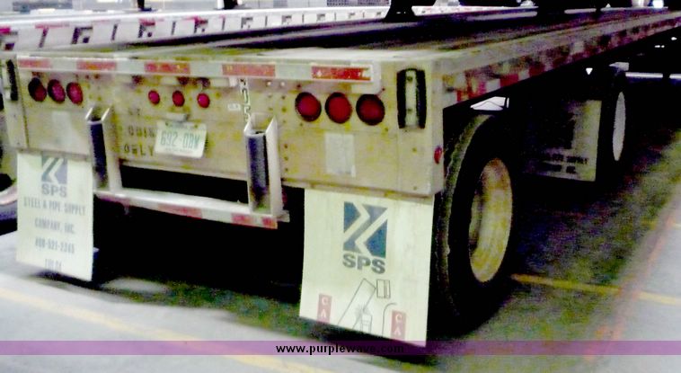 image for item 5056 1995 Wilson Flat bed trailer