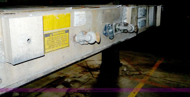 image for item 5057 1991 Wilson flat bed trailer