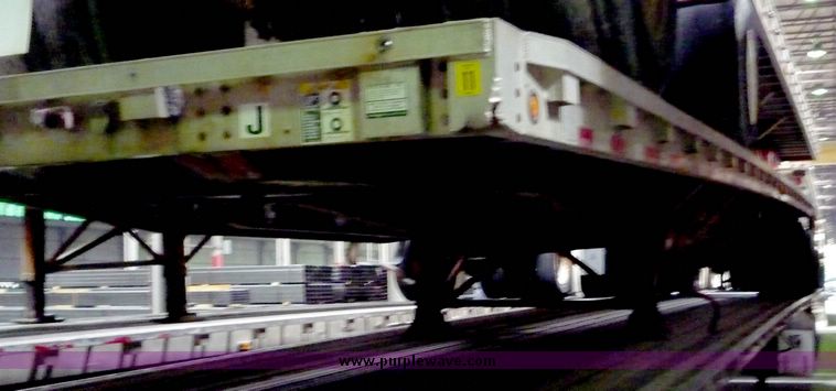 image for item 5058 1995 Wilson flat bed trailer