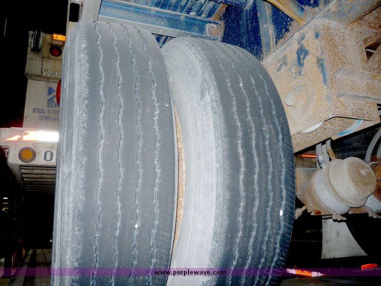 image for item 5060 1991 Wilson flat bed trailer