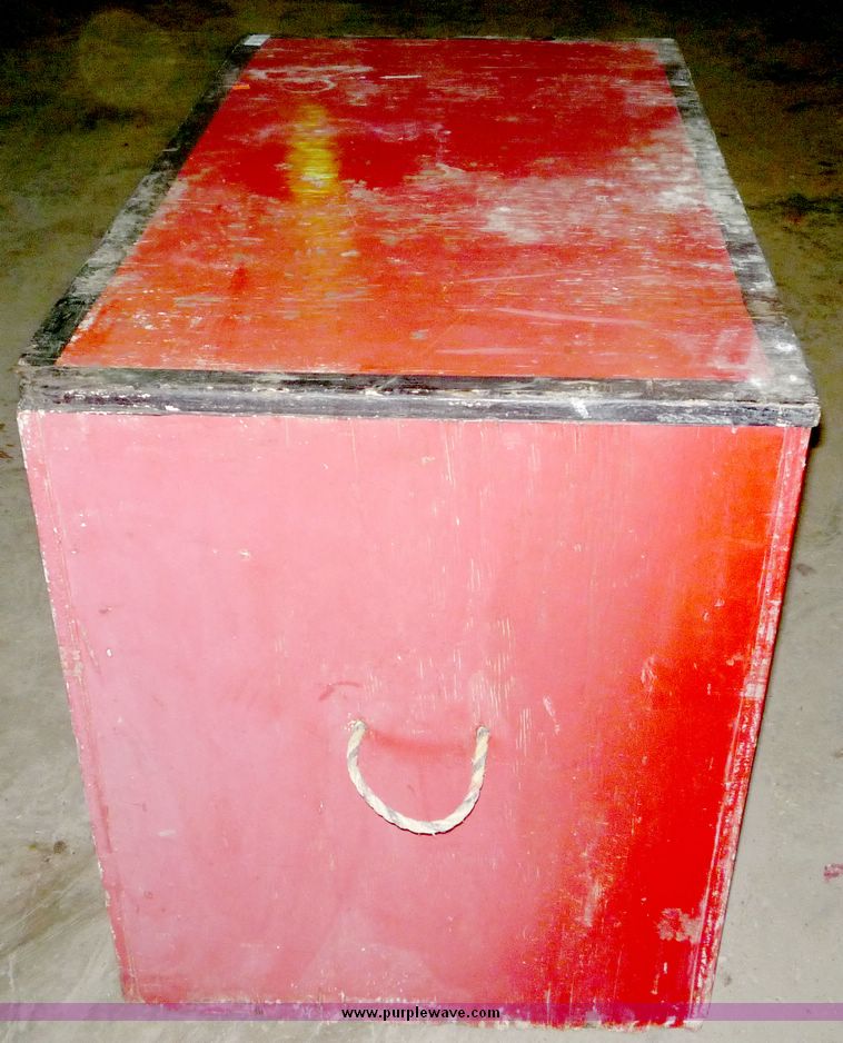 image for item 5094 Plywood tack Box with internal compartments