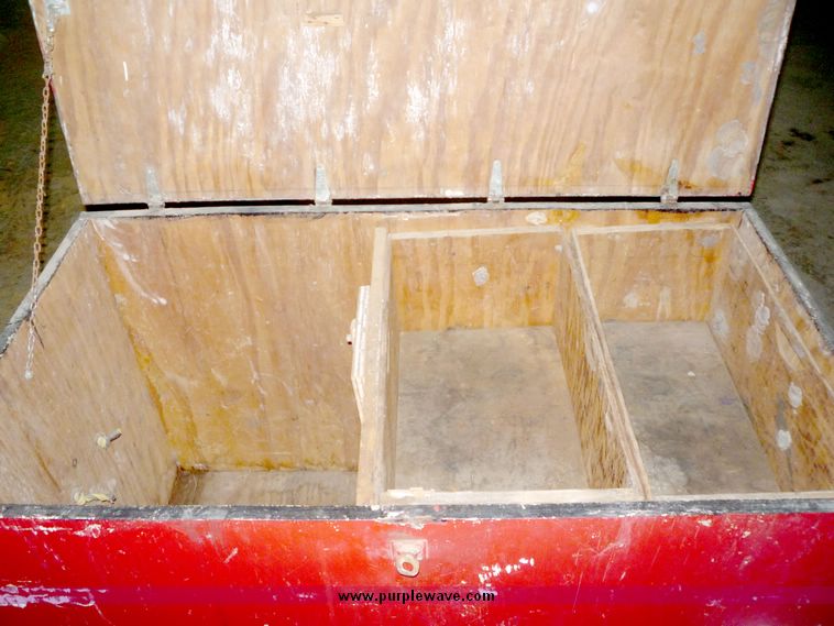 image for item 5094 Plywood tack Box with internal compartments