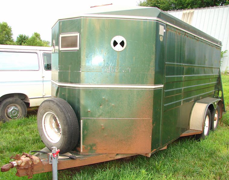 image for item 5899 1992 Titan 19' enclosed trailer with rear ramp door