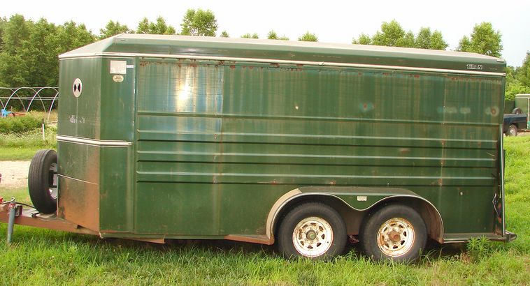 image for item 5899 1992 Titan 19' enclosed trailer with rear ramp door