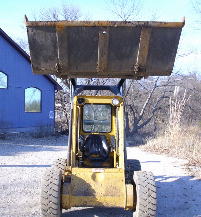 image for item 5915 1991 New Holland L555 skid steer