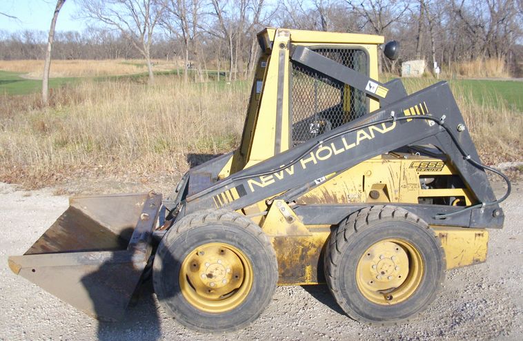 image for item 5915 1991 New Holland L555 skid steer