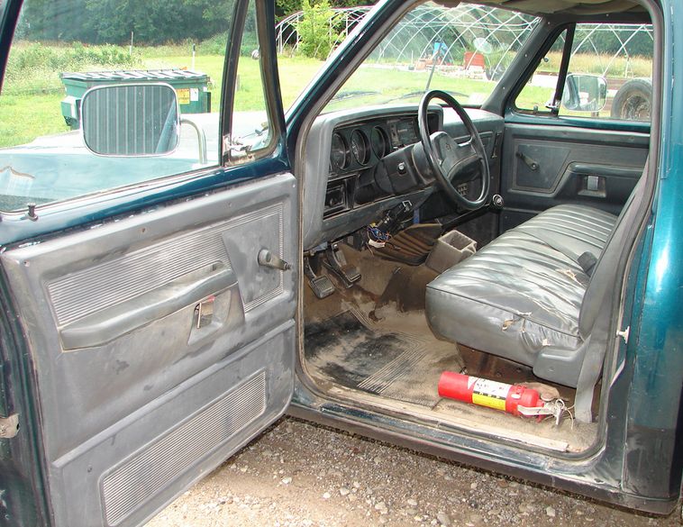 image for item 5916 1993 Dodge D-250 pickup