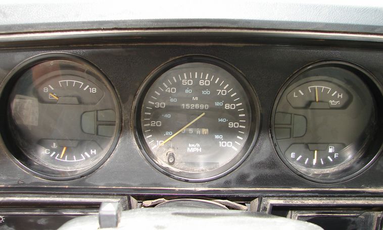 image for item 5916 1993 Dodge D-250 pickup