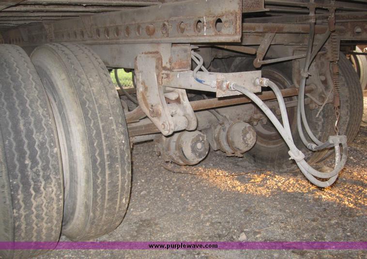 image for item 6567 1983 Brae 45' dry van trailer