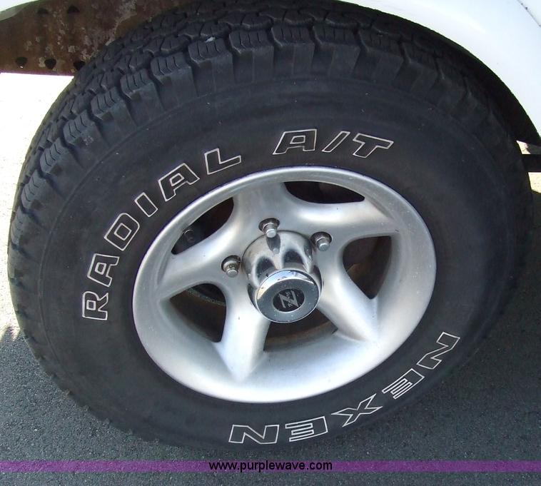 image for item 6599 1993 Ford Trans-Air Econoline E150 seven-passenger conversion van