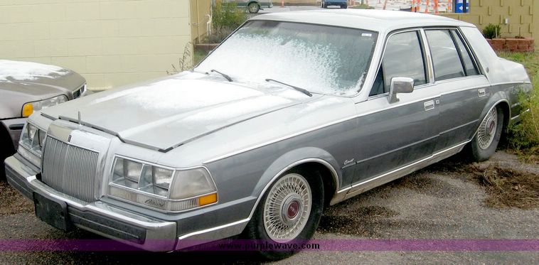 image for item 6605 1984 Lincoln Continental