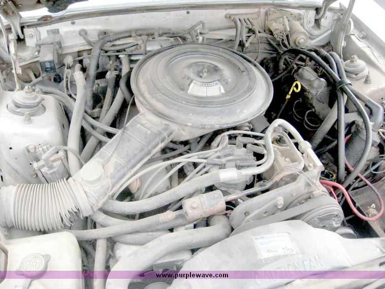 image for item 6605 1984 Lincoln Continental