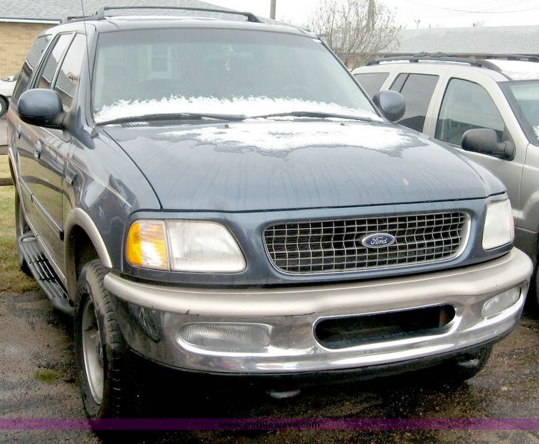image for item 6606 1998 Ford Expedition