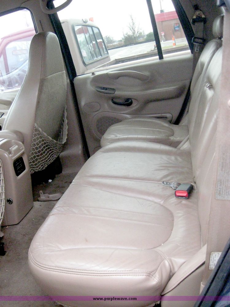 image for item 6606 1998 Ford Expedition