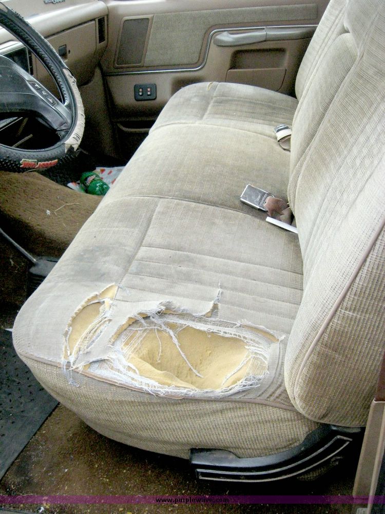 image for item 6607 1991 Ford F150 pickup truck