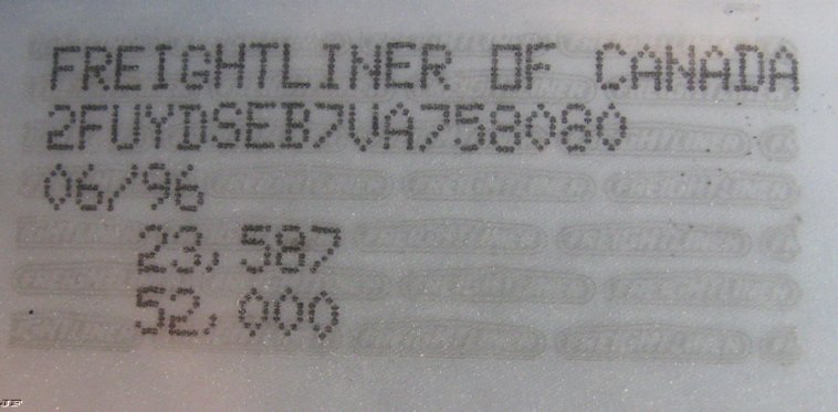 image for item 6662 1997 Freightliner Conventional FLD120 semi