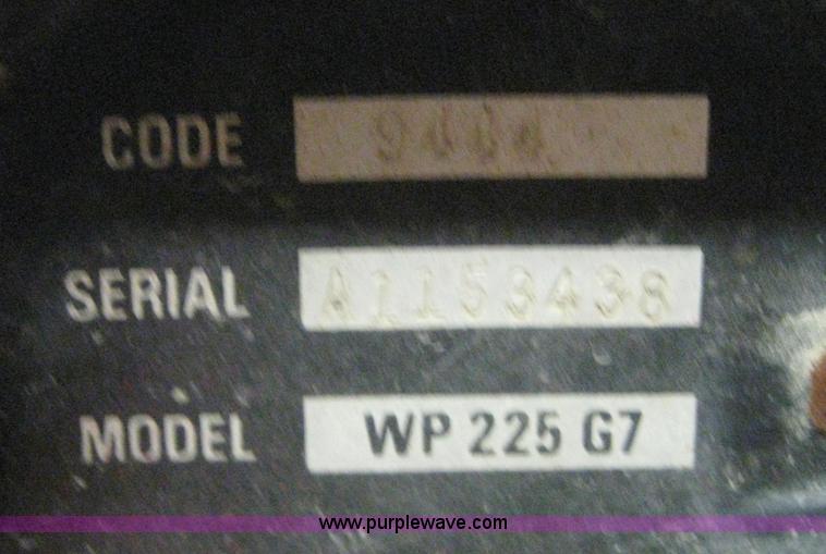 image for item 6668 Lincoln WD225G7  electric welder