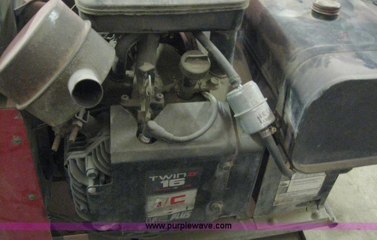 image for item 6668 Lincoln WD225G7  electric welder