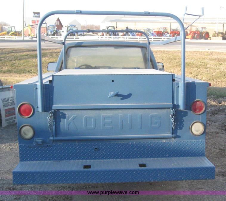 image for item 6669 1988 Chevrolet S10 pickup