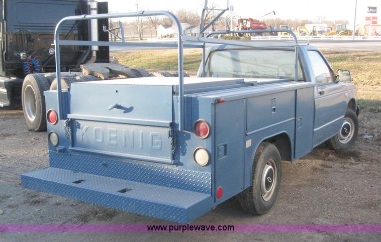 image for item 6669 1988 Chevrolet S10 pickup