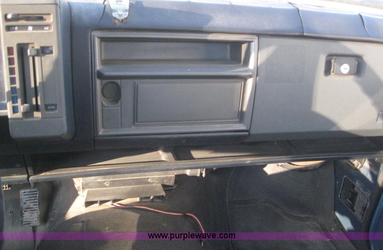 image for item 6669 1988 Chevrolet S10 pickup