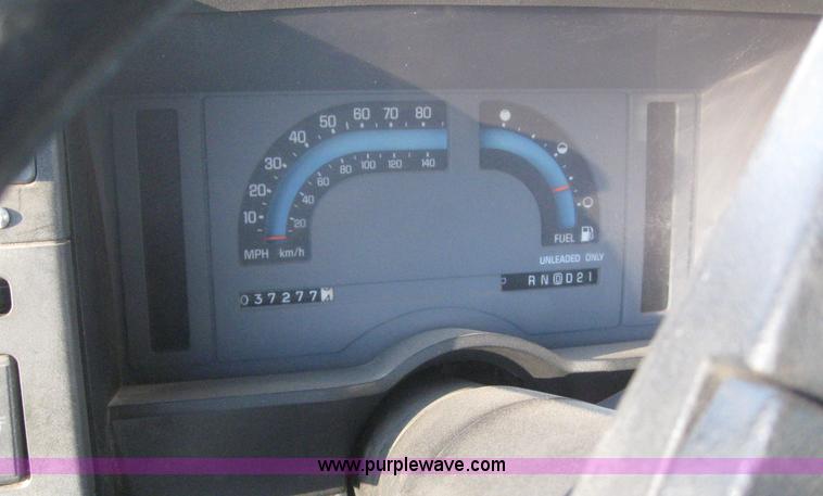 image for item 6669 1988 Chevrolet S10 pickup